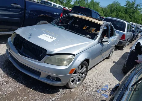 2008 Mercedes-Benz C 300 Luxury/Sport из США, поврежденный, VIN WDDGF54X68R006240